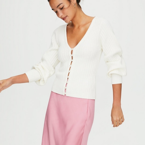 Wilfred Pearl Plunging V-neck Cardigan